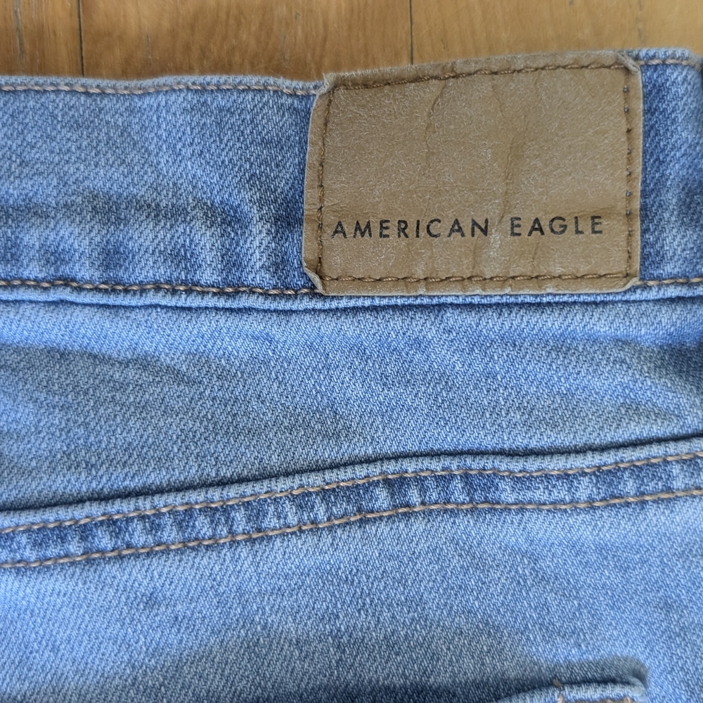 American Eagle Outfitters Light Blue Straight Leg Jeans - Picture 13 of 13